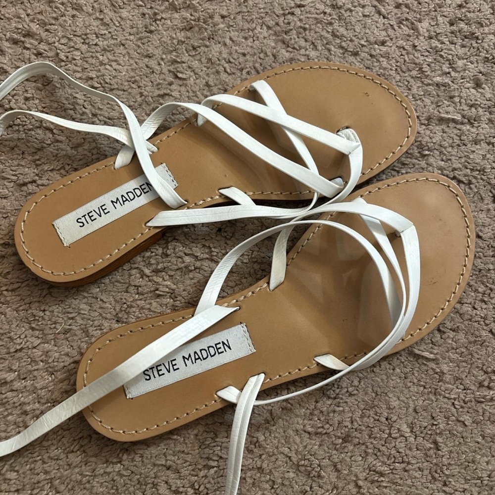 Steve Madden Tan and White Strappy Sandals